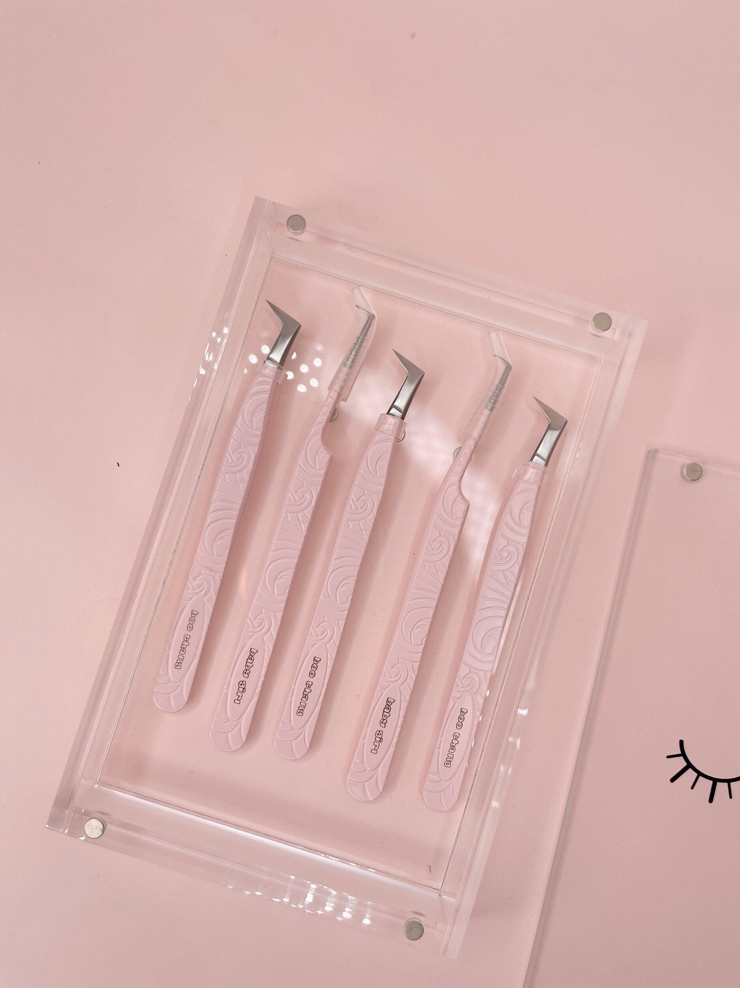 magnetic acrylic tweezer case