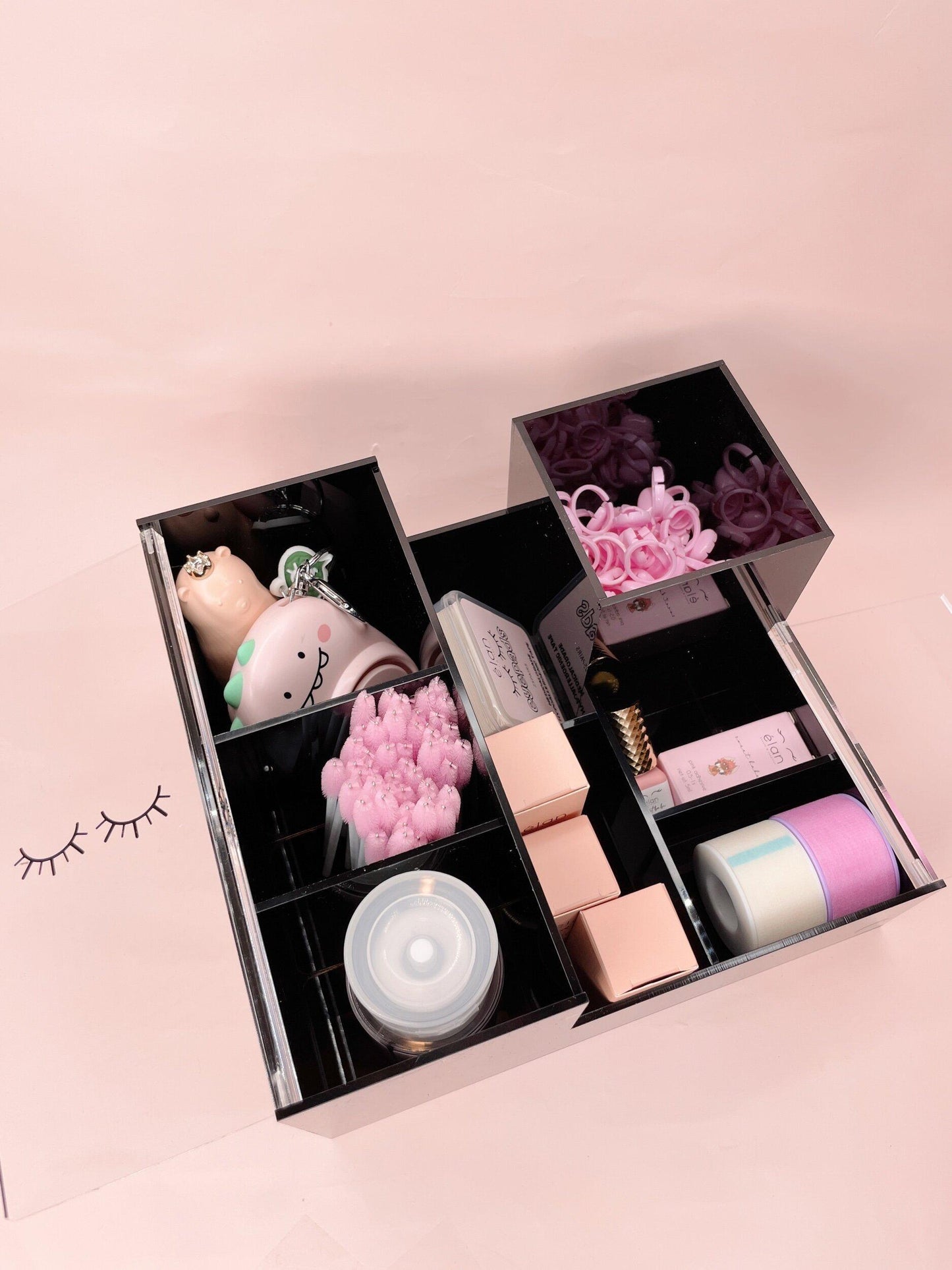 shuper cute lash organizer
