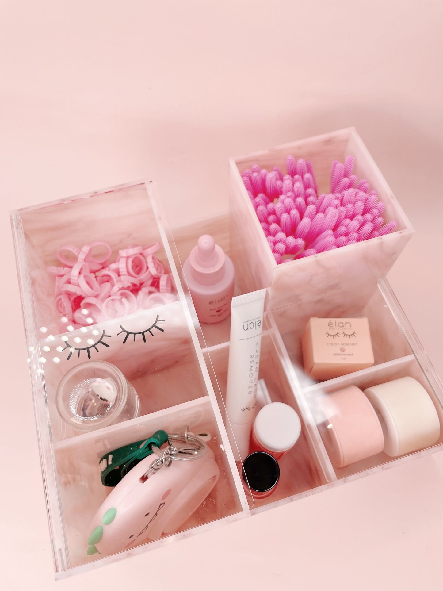 shuper cute lash organizer