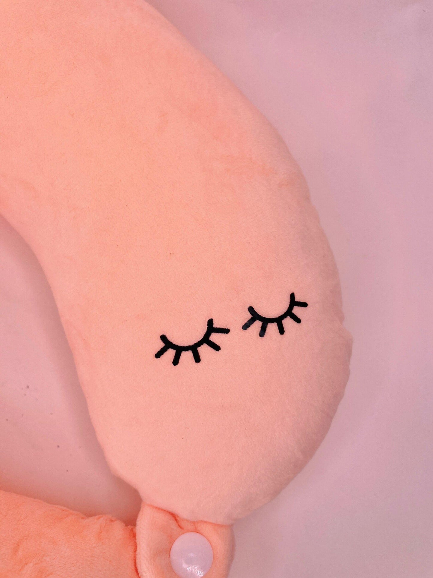 lash travel neck pillow