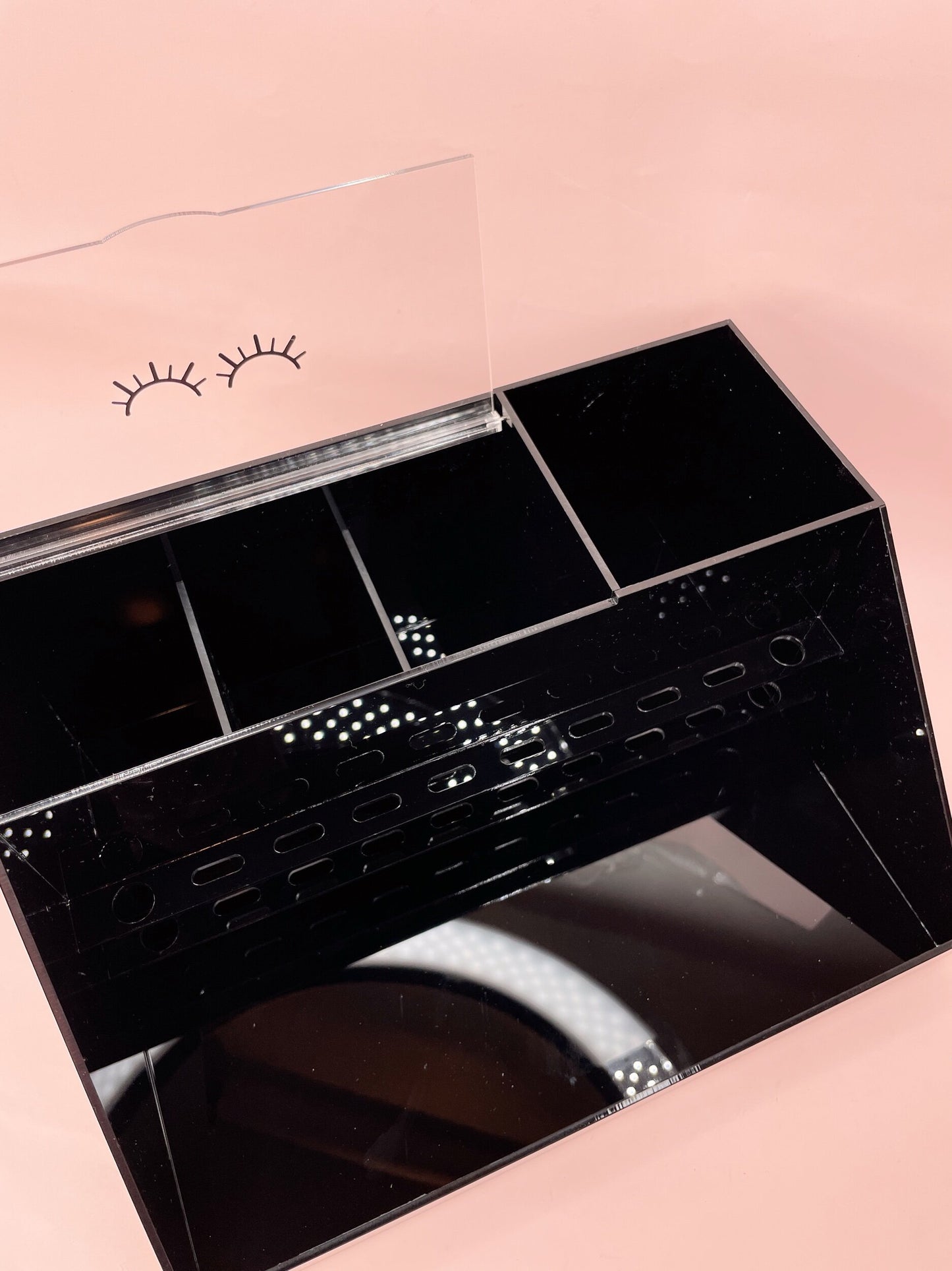 the DREAMY 10 tweezer organizer