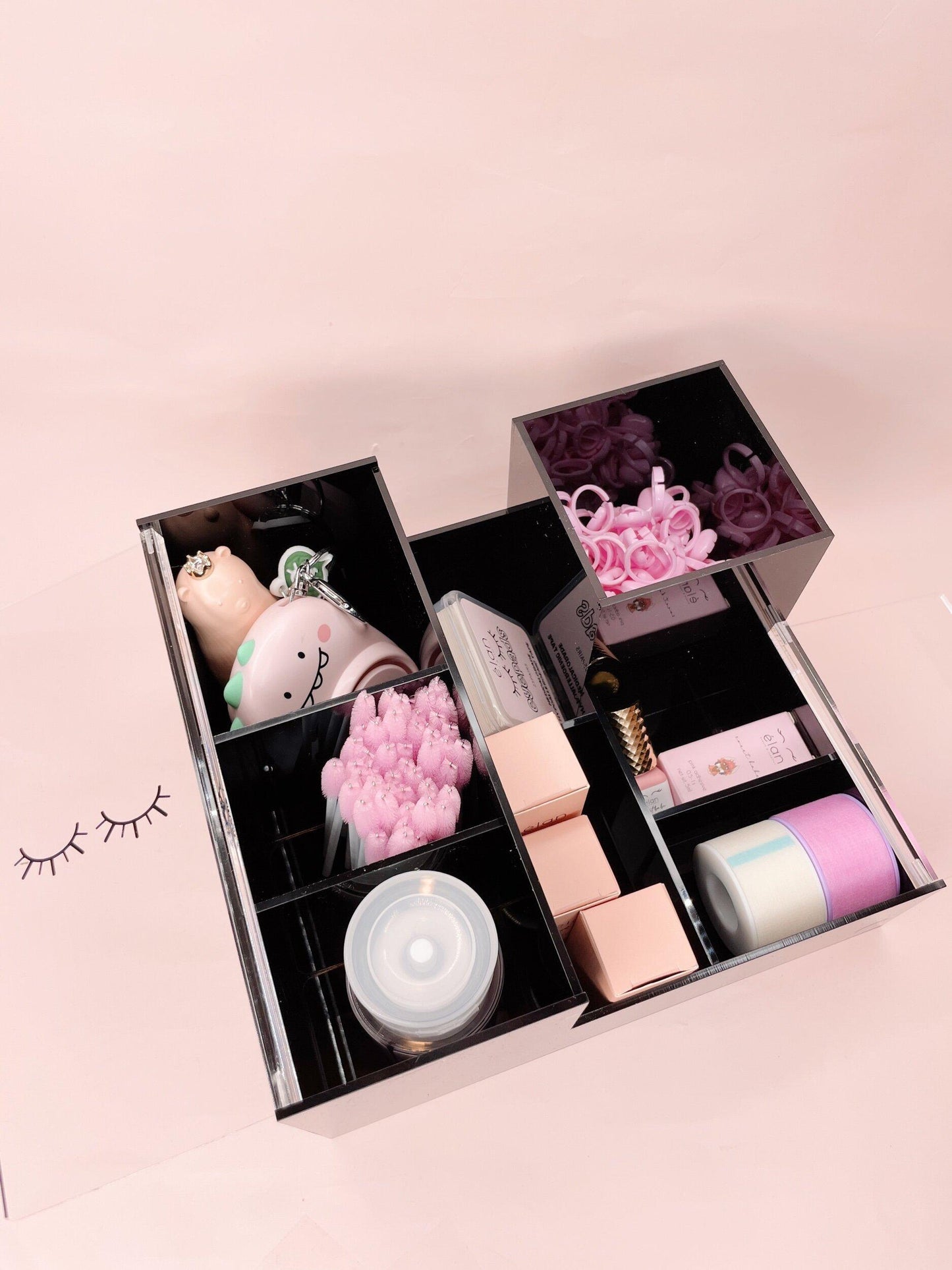 shuper cute lash organizer