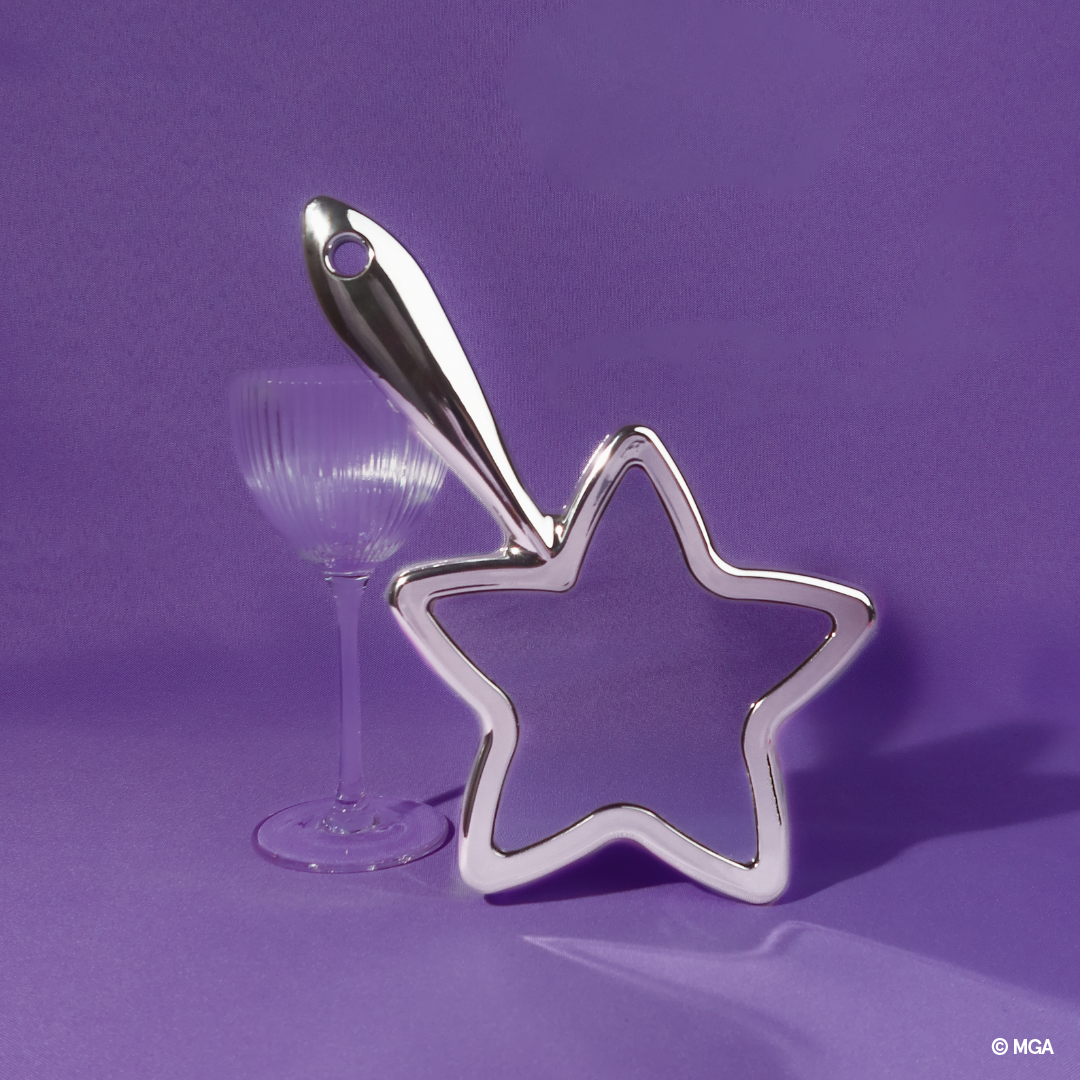 BRATZ strut it star mirror