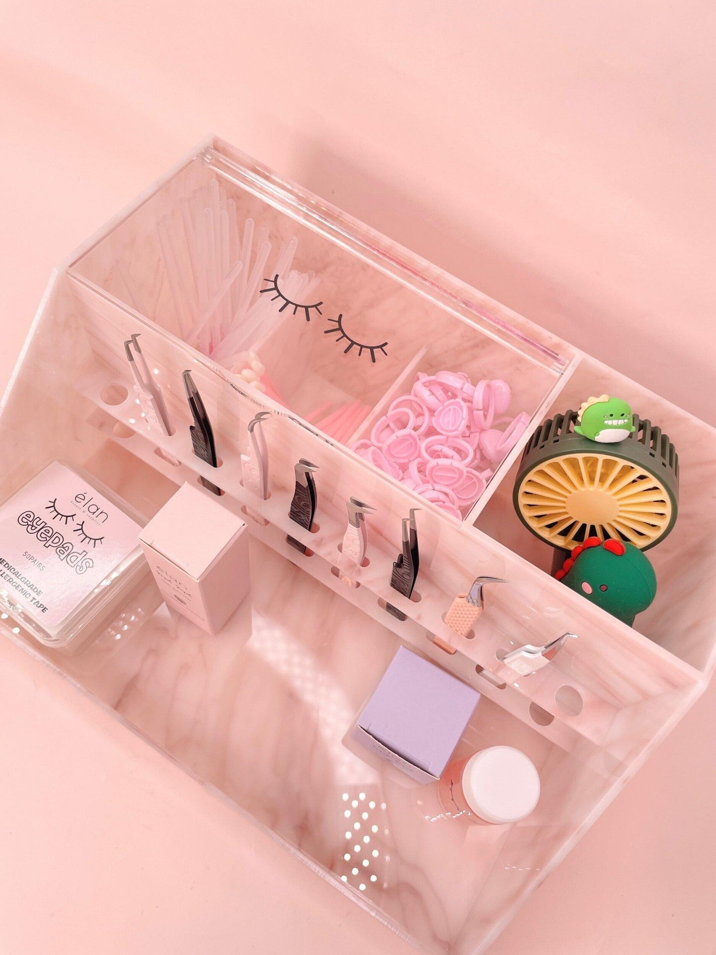 the DREAMY 10 tweezer organizer